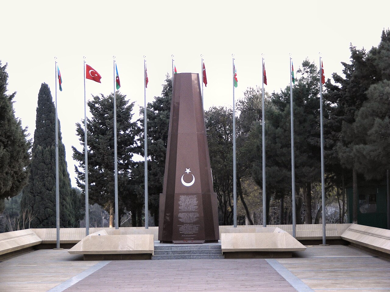 Bakü Türk Şehitleri Abidesi